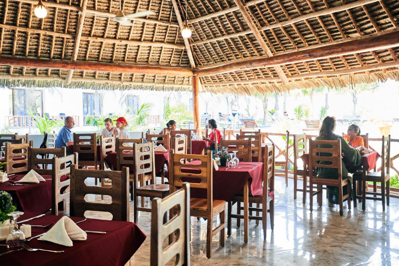 Malika Nungwi Hotel Buitenkant foto