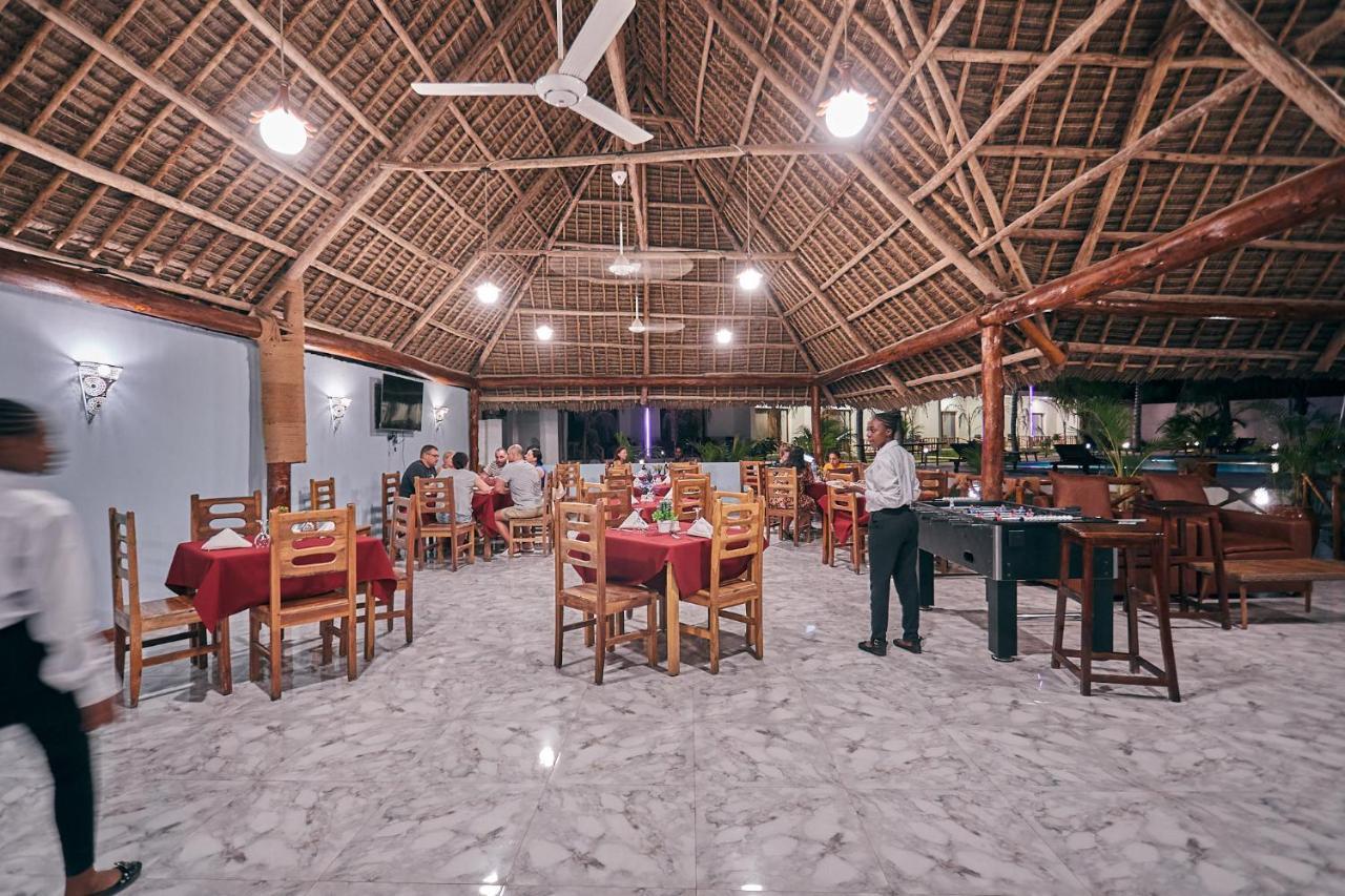 Malika Nungwi Hotel Buitenkant foto