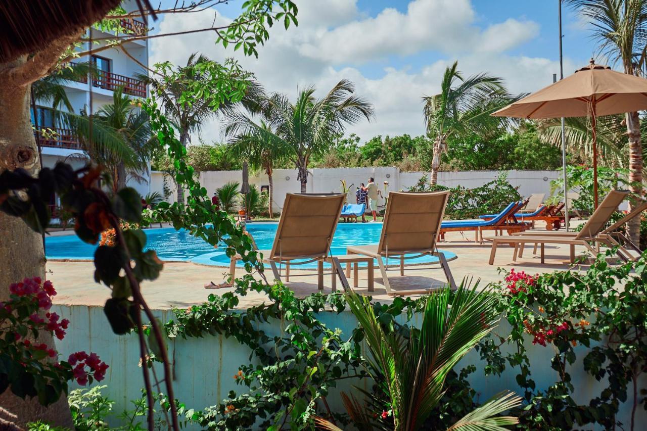 Malika Nungwi Hotel Buitenkant foto